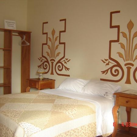 Hostal Casa Vieja Chiquimula Екстер'єр фото