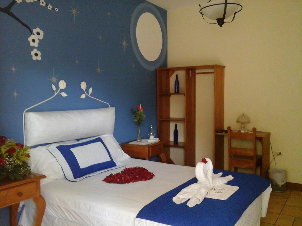 Hostal Casa Vieja Chiquimula Екстер'єр фото